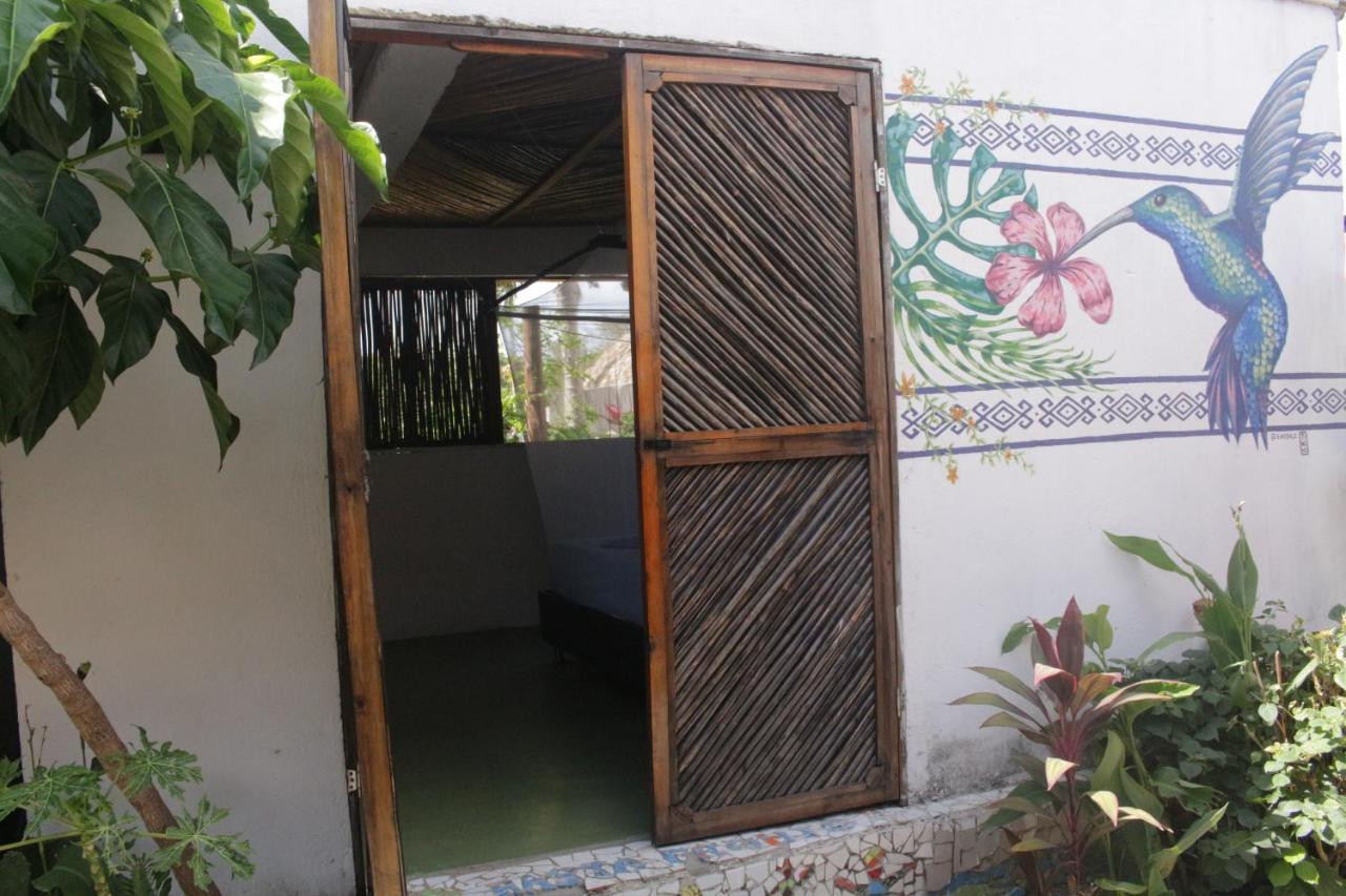 Hostel Kaluta Palomino Zewnętrze zdjęcie