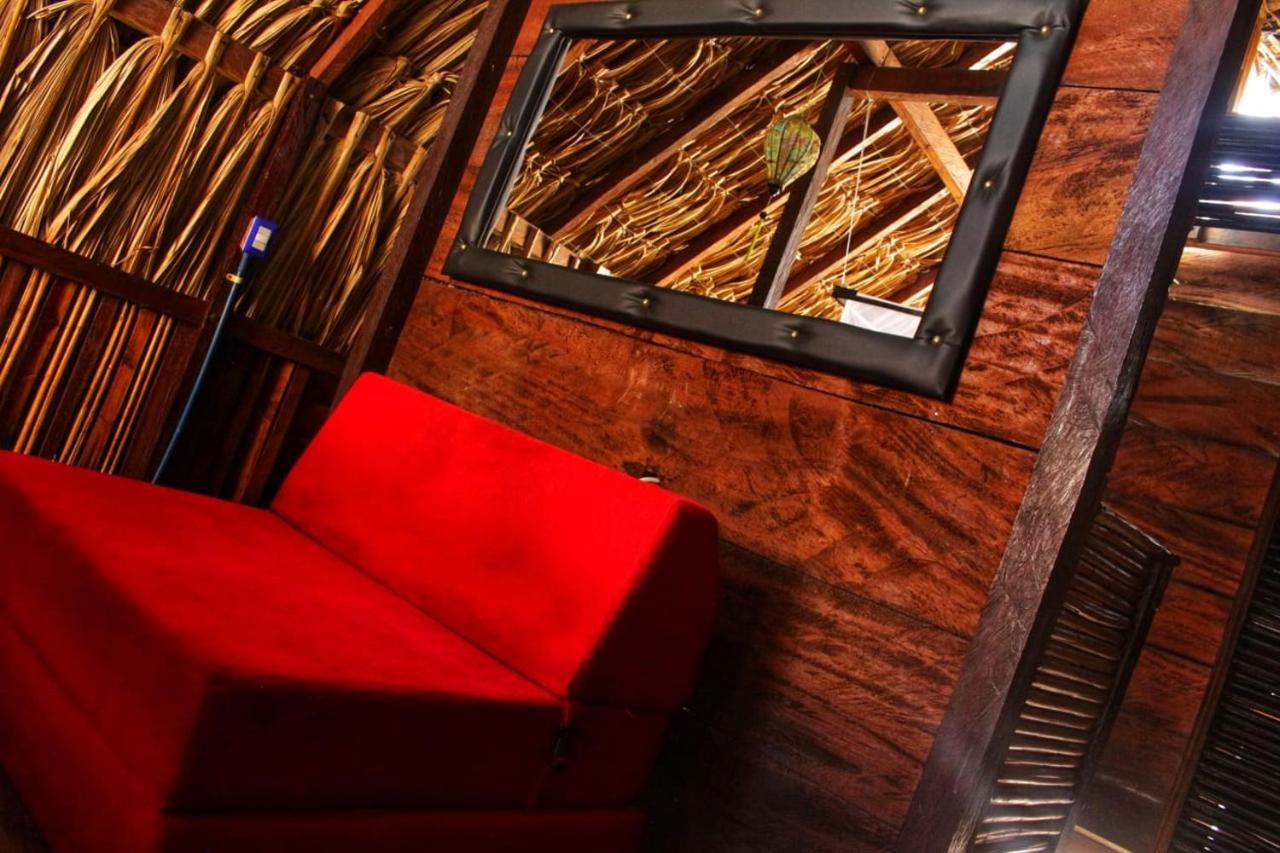 Hostel Kaluta Palomino Zewnętrze zdjęcie
