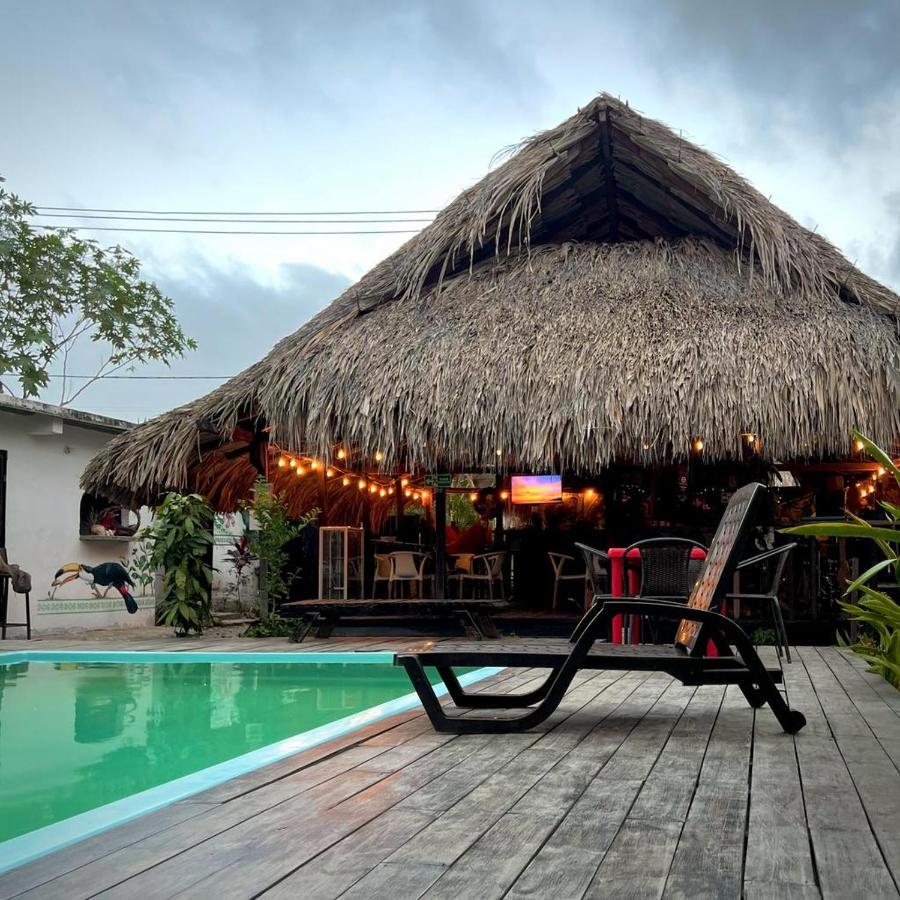 Hostel Kaluta Palomino Zewnętrze zdjęcie