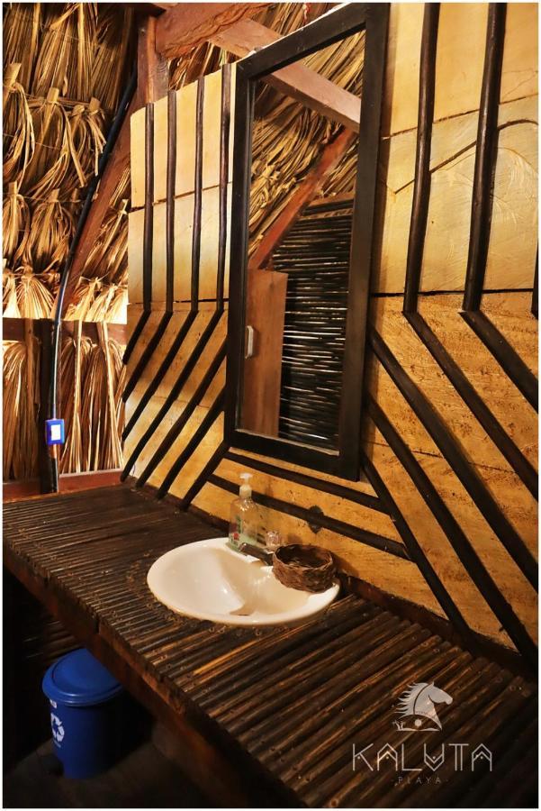 Hostel Kaluta Palomino Zewnętrze zdjęcie